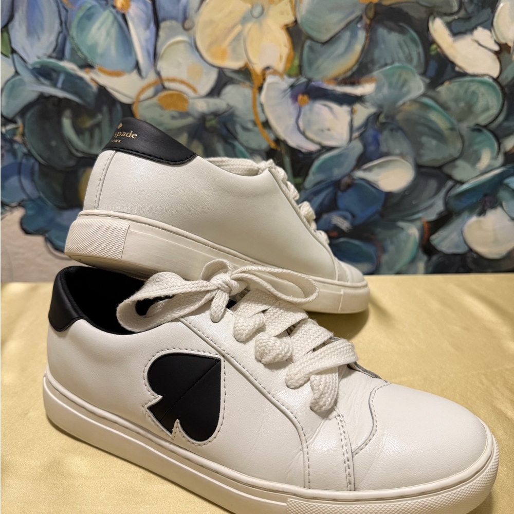 Kate Spade Fez Signature Leather Low Top Sneaker Optic White Black Size 7.5